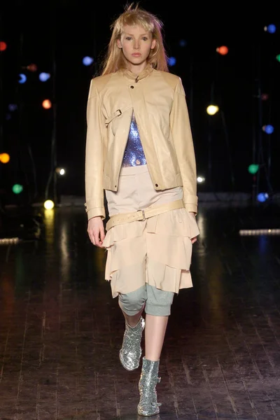 Look 29